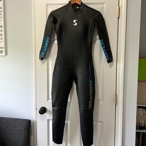 Synergy Volution wetsuit